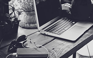 高考语文作文素材时事热点素材 最新高考语文开头结尾万能模板