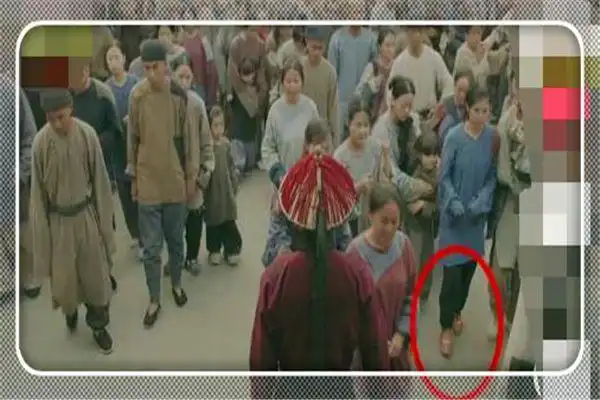 李公公耳麦穿帮_盘点娱乐圈穿帮_延禧攻略穿帮镜头