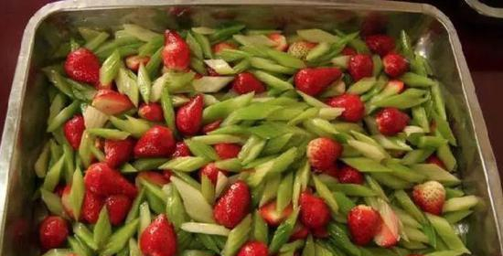 云南硬菜辣椒炒石头 厉害了那些黑暗料理 背后还有一段艰辛历史